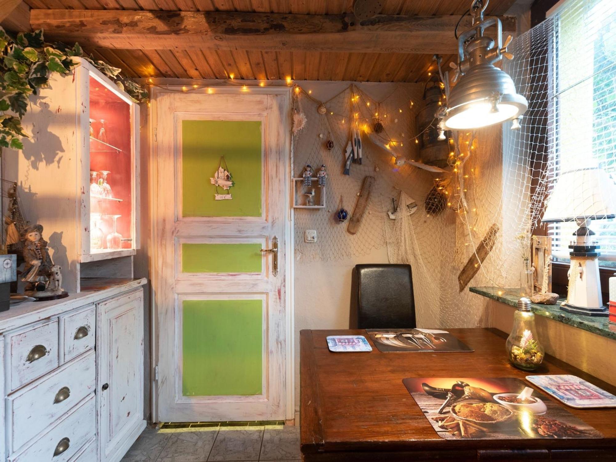 Comfortable Apartment In Wismar Mecklenburg With Fireplace Exterior photo
